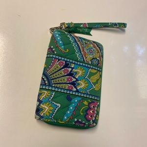 Vera Bradley wristlet wallet in guc